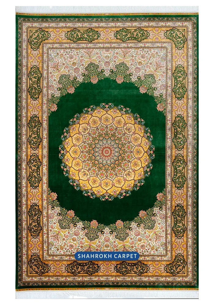 Q250 Isfahan machine made silk rug - Davoodi design